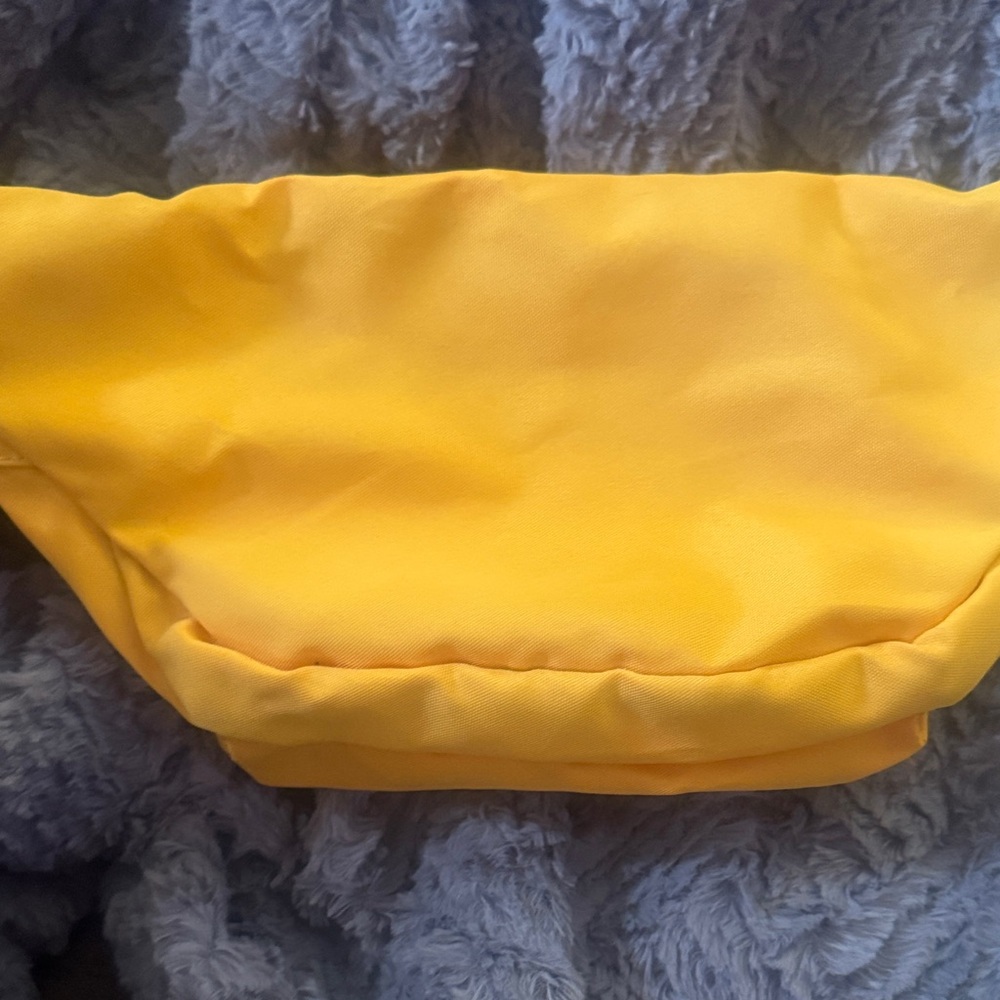 PINK Victoria's Secret Yellow Logo Crossbody Fanny Pack - Picture 5 of 6